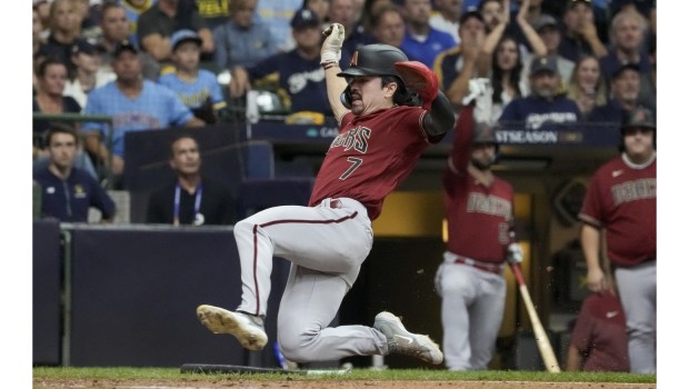 Diamondbacks Rally Past Brewers: Naylor's Key RBI Diamondbacks Rally Past Brewers: Naylor's Key RBI