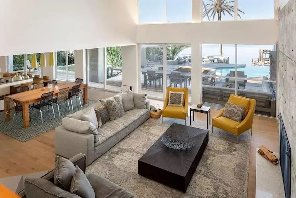 John Travolta Addresses Candid Bedroom Photo Shared From $3M Home John Travolta Addresses Candid Bedroom Photo Shared From $3M Home