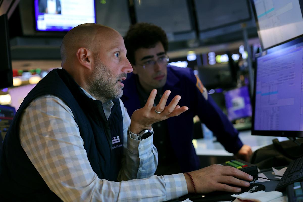 Stock Market Today: Dow Jumps 1000 Points, Nasdaq & S&P 500 Surge On Tariff Hopes Stock Market Today: Dow Jumps 1000 Points, Nasdaq & S&P 500 Surge On Tariff Hopes