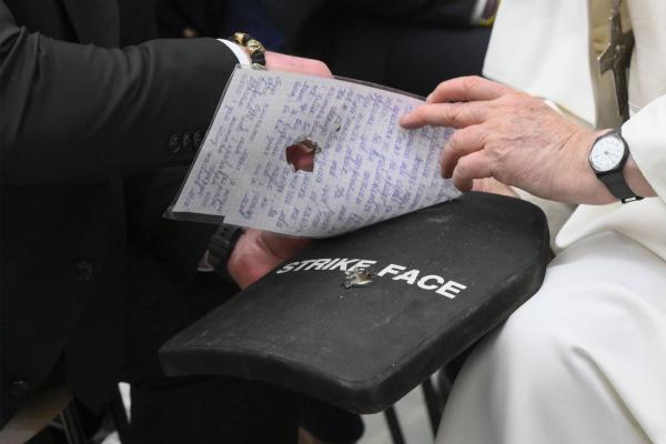 Why Pope Francis's Papal Ring Will Be Destroyed After His Death Why Pope Francis's Papal Ring Will Be Destroyed After His Death