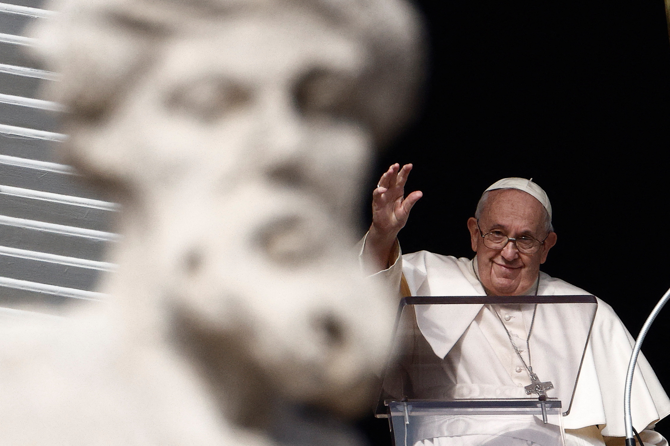 World Remembers Pope Francis After Death At Age 88